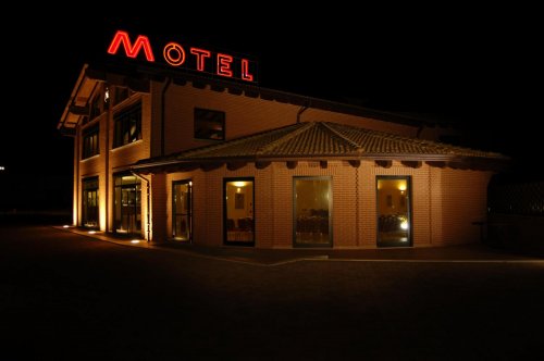 motel a ore alessandria