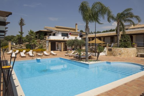 Villa Carlo Resort