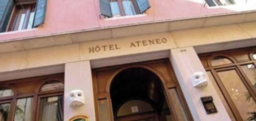 Hotel Ateneo