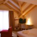 Zdjęcia Pokoi: Dwuosobowy typu Junior Suite z łóżkiem małżeńskim i widokiem na Góry