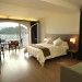 Fotos Zimmer: Doppelbettzimmer mit Blick auf den See (dependance)